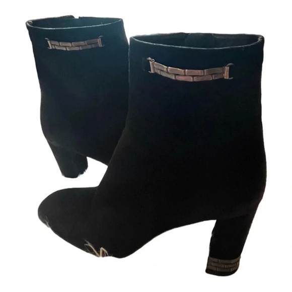 Stuart Weitzman Black Suede Ankle Booties Women’s Sz 7 - Picture 6 of 13